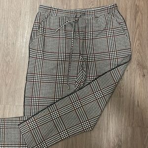 Anthropologie plaid black/red/ white cotton cropped pants, Size Small